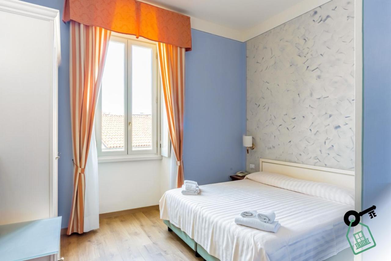 Hotel Rooms Lago Maggiore Verbania Esterno foto